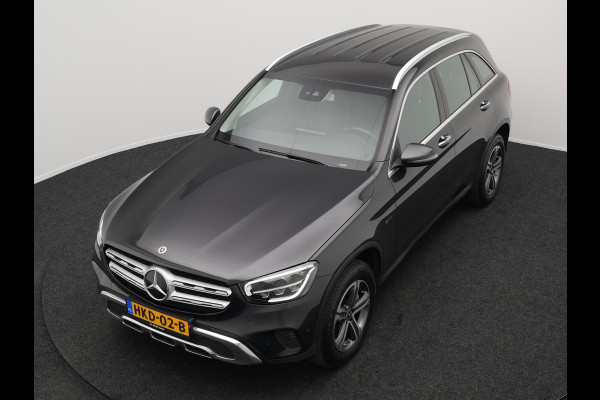 Mercedes-Benz GLC 300e 4MATIC Premium Plug In Hybrid 320pk PHEV | Trekhaak af fabriek | Apple Carplay | Keyless | DAB | Lederen Sportstoelen | Navi Full Map | BLIS |