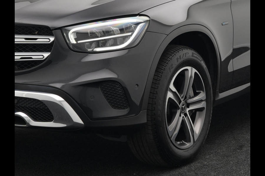 Mercedes-Benz GLC 300e 4MATIC Premium Plug In Hybrid 320pk PHEV | Trekhaak af fabriek | Apple Carplay | Keyless | DAB | Lederen Sportstoelen | Navi Full Map | BLIS |