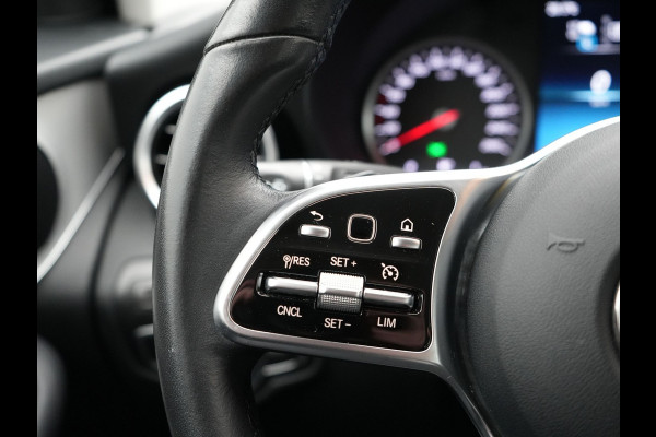 Mercedes-Benz GLC 300e 4MATIC Premium Plug In Hybrid 320pk PHEV | Trekhaak af fabriek | Apple Carplay | Keyless | DAB | Lederen Sportstoelen | Navi Full Map | BLIS |