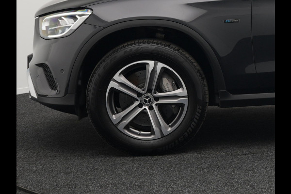 Mercedes-Benz GLC 300e 4MATIC Premium Plug In Hybrid 320pk PHEV | Trekhaak af fabriek | Apple Carplay | Keyless | DAB | Lederen Sportstoelen | Navi Full Map | BLIS |