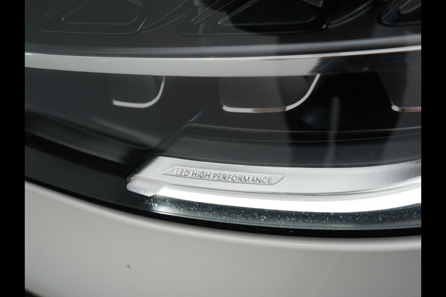 Mercedes-Benz GLC 300e 4MATIC AMG Night Plug in Hybrid 320pk | PHEV | Panodak | Trekhaak af Fabriek | Carplay | Navi | Camera | Spraakbediening | DAB | Stoelverwarming | Cruise Control |