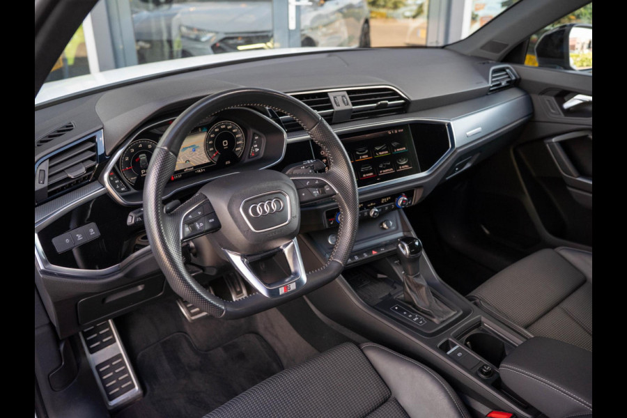 Audi Q3 35 TFSI Pro Line S-line / Keyless / Ambient / CarPlay / Elek stoelen / 20 inch