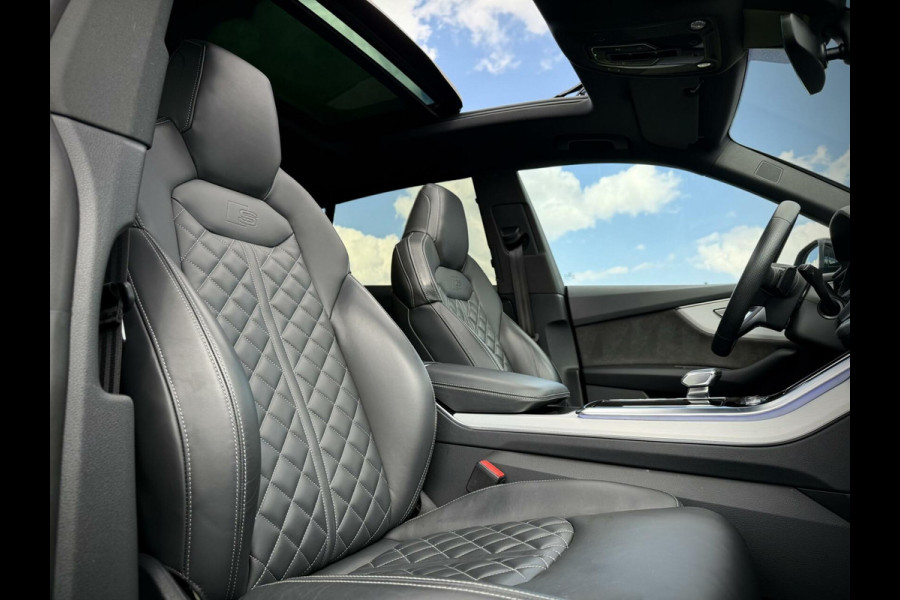 Audi Q8 55 TFSI e quattro S-Line Panoramadak|B&O|Keyless|Head-Up|Camera 360°|Matrix
