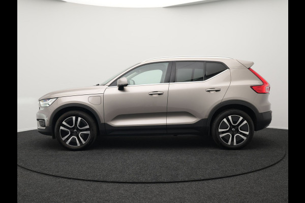 Volvo XC40 T5 Recharge Inscription Plug In Hybrid 261pk PHEV | Trekhaak af Fabriek | Adaptive Cruise | Lederen Sportstoelen Memory | Harman Kardon | Pilot Assist | Camera | 19"L.M |