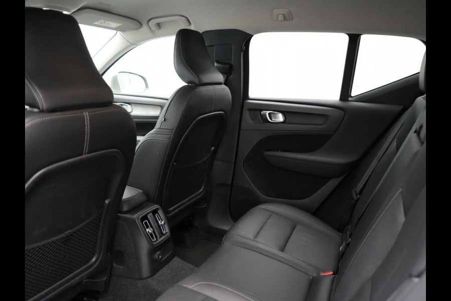 Volvo XC40 T5 Recharge Inscription Plug In Hybrid 261pk PHEV | Trekhaak af Fabriek | Adaptive Cruise | Lederen Sportstoelen Memory | Harman Kardon | Pilot Assist | Camera | 19"L.M |
