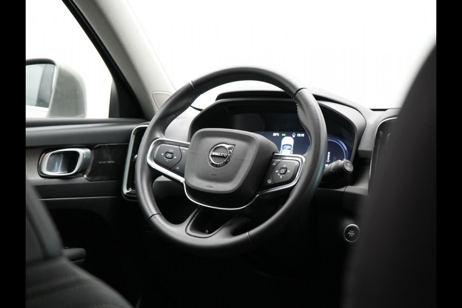 Volvo XC40 T5 Recharge Inscription Plug In Hybrid 261pk PHEV | Trekhaak af Fabriek | Adaptive Cruise | Lederen Sportstoelen Memory | Harman Kardon | Pilot Assist | Camera | 19"L.M |