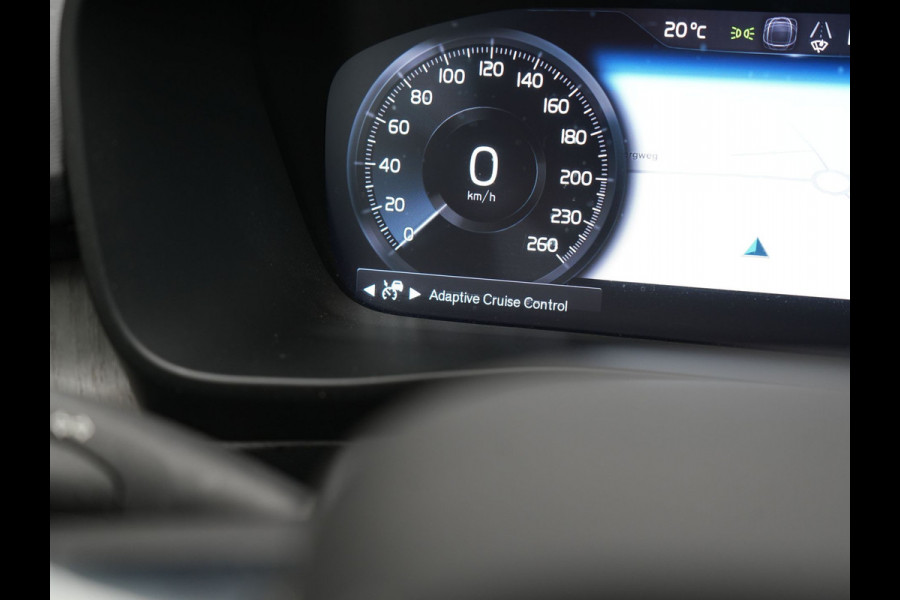 Volvo XC40 T5 Recharge Inscription Plug In Hybrid 261pk PHEV | Trekhaak af Fabriek | Adaptive Cruise | Lederen Sportstoelen Memory | Harman Kardon | Pilot Assist | Camera | 19"L.M |