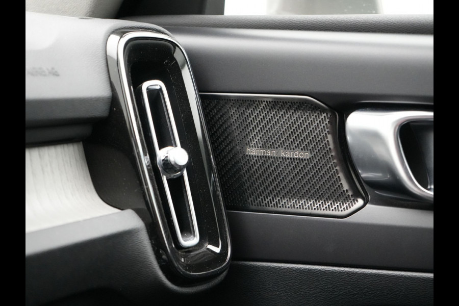 Volvo XC40 T5 Recharge Inscription Plug In Hybrid 261pk PHEV | Trekhaak af Fabriek | Adaptive Cruise | Lederen Sportstoelen Memory | Harman Kardon | Pilot Assist | Camera | 19"L.M |