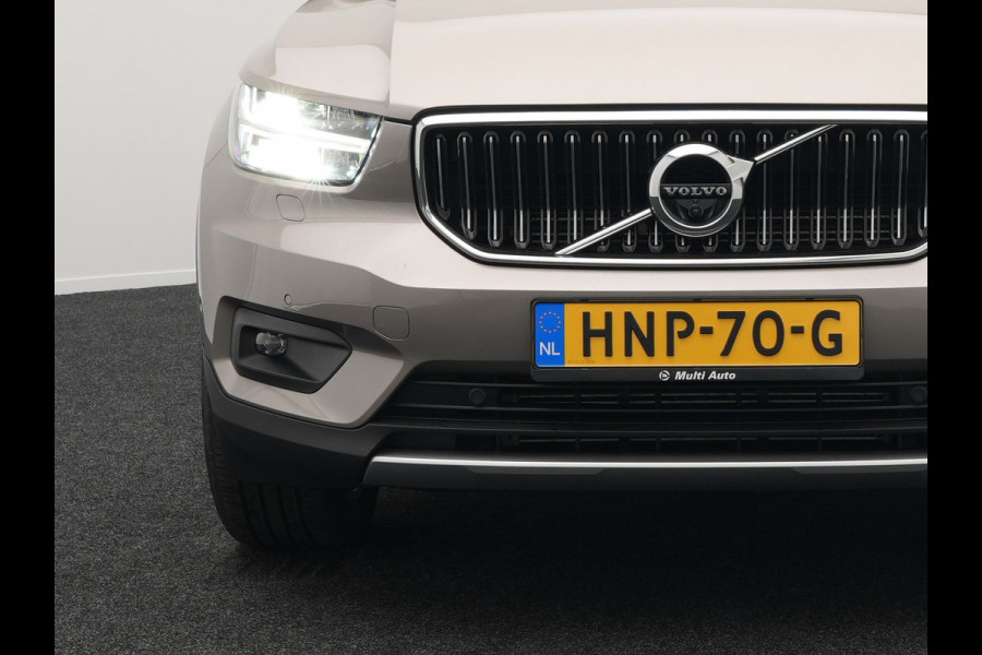 Volvo XC40 T5 Recharge Inscription Plug In Hybrid 261pk PHEV | Trekhaak af Fabriek | Adaptive Cruise | Lederen Sportstoelen Memory | Harman Kardon | Pilot Assist | Camera | 19"L.M |