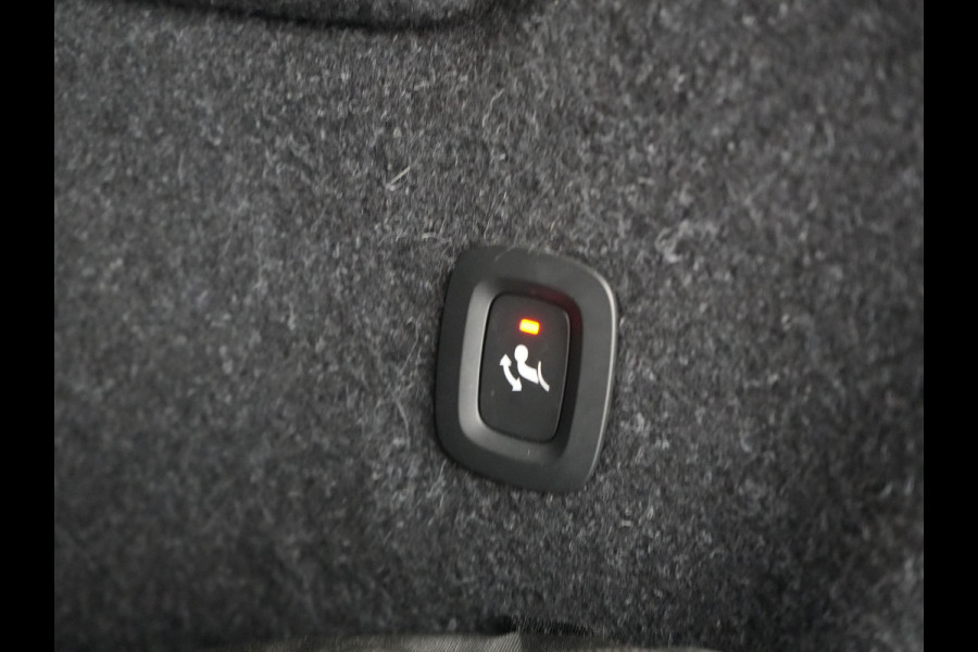 Volvo XC40 T5 Recharge Inscription Plug In Hybrid 261pk PHEV | Trekhaak af Fabriek | Adaptive Cruise | Lederen Sportstoelen Memory | Harman Kardon | Pilot Assist | Camera | 19"L.M |
