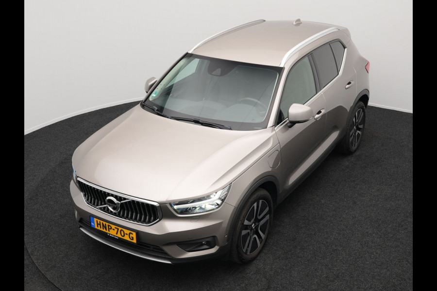 Volvo XC40 T5 Recharge Inscription Plug In Hybrid 261pk PHEV | Trekhaak af Fabriek | Adaptive Cruise | Lederen Sportstoelen Memory | Harman Kardon | Pilot Assist | Camera | 19"L.M |