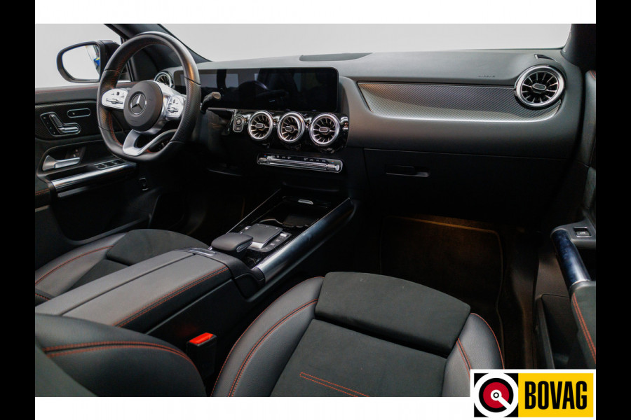 Mercedes-Benz GLA 200 Business Solution AMG | Panoramadak | Multibeam led | Keyless | Verwarmde memorystoelen Fender audio, Navigatie, Ambianceverlichting, Achteruitrijcamera