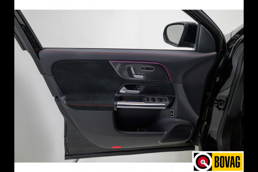 Mercedes-Benz GLA 200 Business Solution AMG | Panoramadak | Multibeam led | Keyless | Verwarmde memorystoelen Fender audio, Navigatie, Ambianceverlichting, Achteruitrijcamera