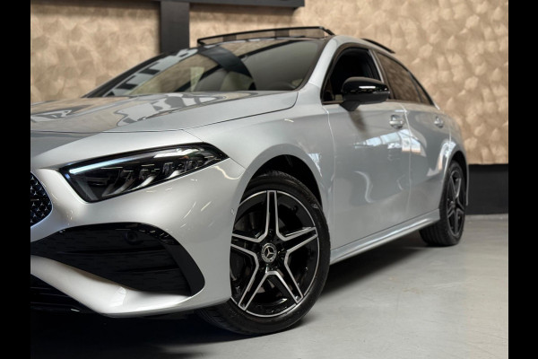 Mercedes-Benz A-Klasse 250 e AMG Line | pano | sfeerverlichting | camera | Stoelverwarming | keyless