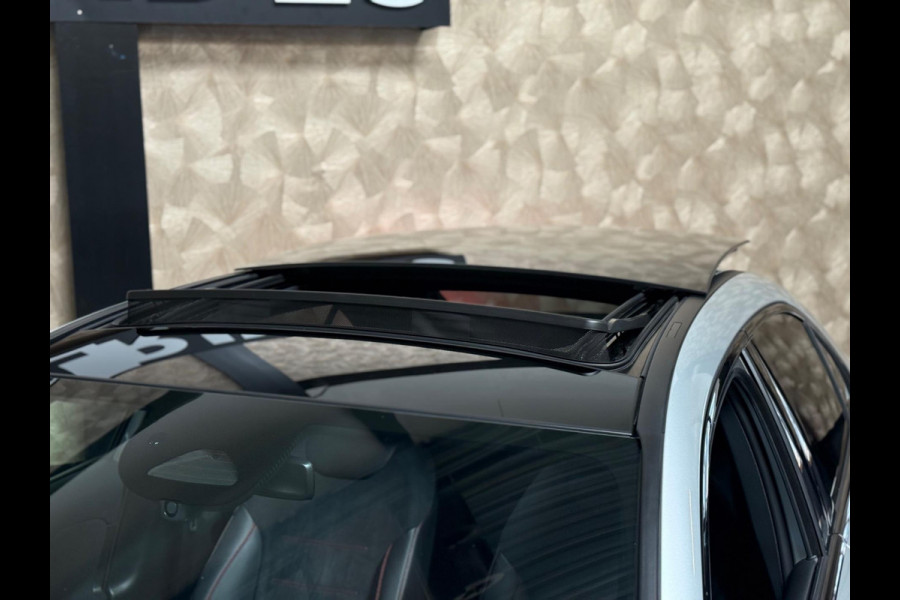 Mercedes-Benz A-Klasse 250 e AMG Line | pano | sfeerverlichting | camera | Stoelverwarming | keyless