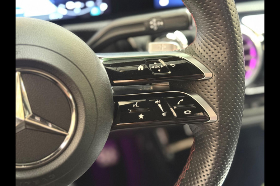 Mercedes-Benz A-Klasse 250 e AMG Line | pano | sfeerverlichting | camera | Stoelverwarming | keyless