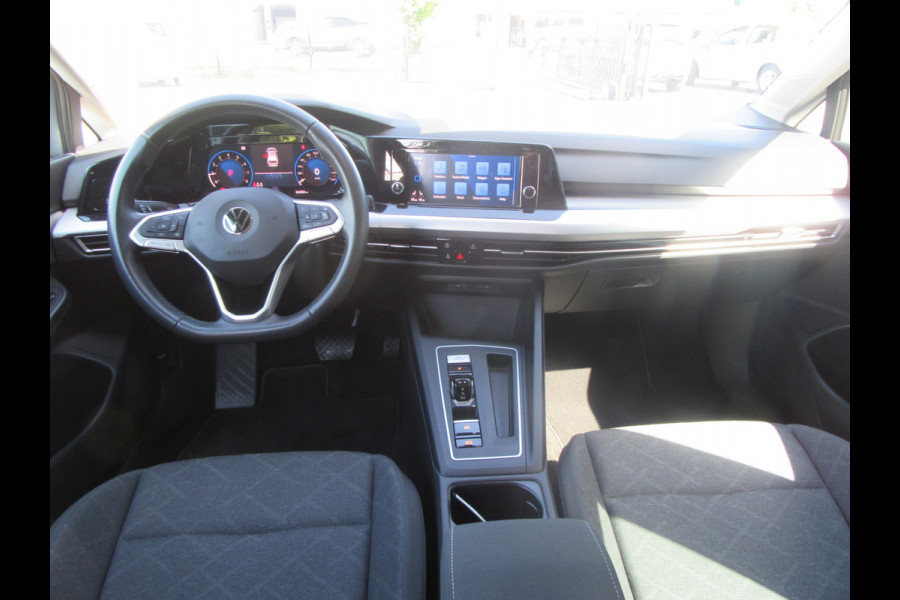 Volkswagen GOLF Variant 1.0 eTSI DSG Life, Navigatie, Camera, Standverw. 18 Inch