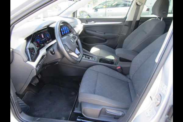 Volkswagen GOLF Variant 1.0 eTSI DSG Life, Navigatie, Camera, Standverw. 18 Inch