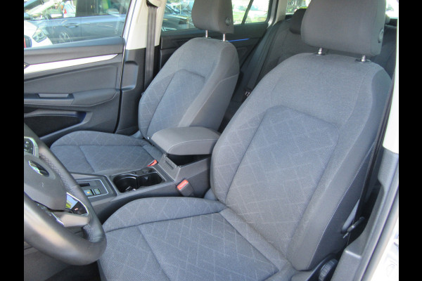 Volkswagen GOLF Variant 1.0 eTSI DSG Life, Navigatie, Camera, Standverw. 18 Inch