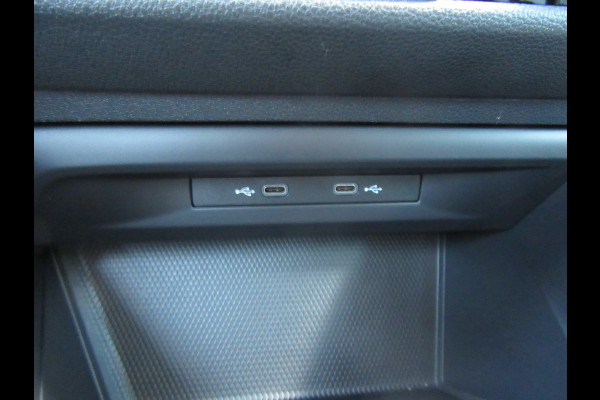 Volkswagen GOLF Variant 1.0 eTSI DSG Life, Navigatie, Camera, Standverw. 18 Inch