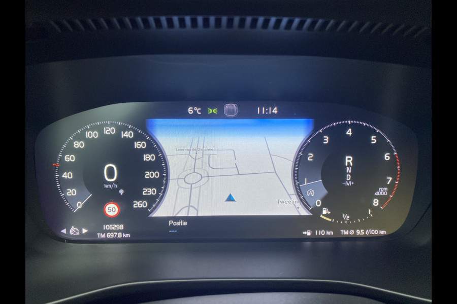 Volvo XC40 2.0 T4 Momentum Navigatie Full-led Trekhaak