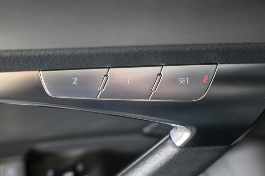 Audi A6 Avant 55 TFSI e Quattro S6 Look / AUT / Memory / 360 Camera / Elek Stoelen / Acc / Lane Assist / Pano / Matrix / 20 Inch