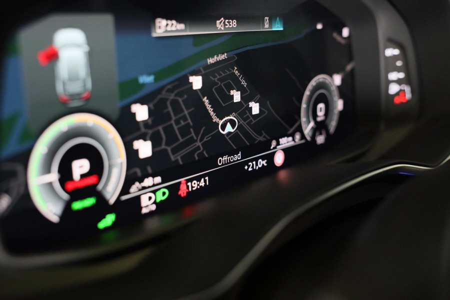 Audi A6 Avant 55 TFSI e Quattro S6 Look / AUT / Memory / 360 Camera / Elek Stoelen / Acc / Lane Assist / Pano / Matrix / 20 Inch