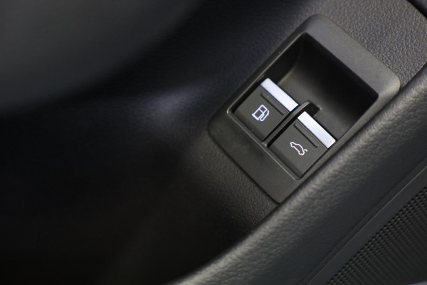 Audi A6 Avant 55 TFSI e Quattro S6 Look / AUT / Memory / 360 Camera / Elek Stoelen / Acc / Lane Assist / Pano / Matrix / 20 Inch
