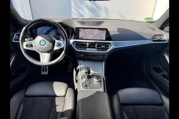 BMW 3-serie 330e M Sport Laser/360/HUD/Dodehoek