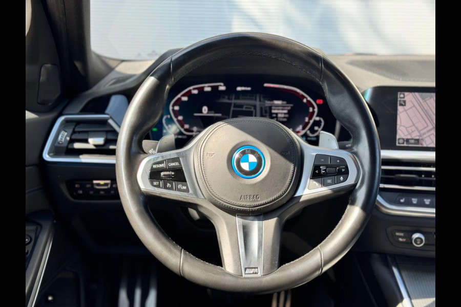 BMW 3-serie 330e M Sport Laser/360/HUD/Dodehoek