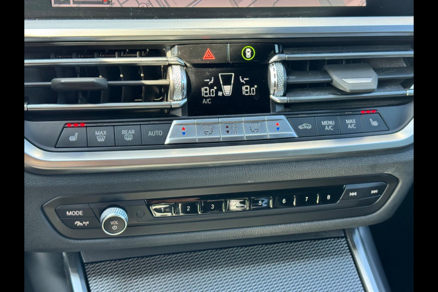 BMW 3-serie 330e M Sport Laser/360/HUD/Dodehoek