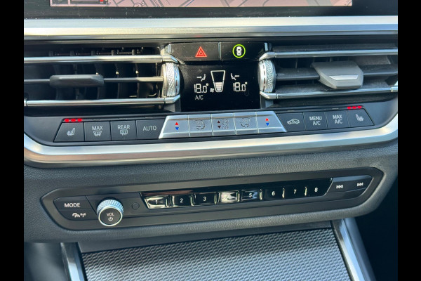 BMW 3-serie 330e M Sport Laser/360/HUD/Dodehoek