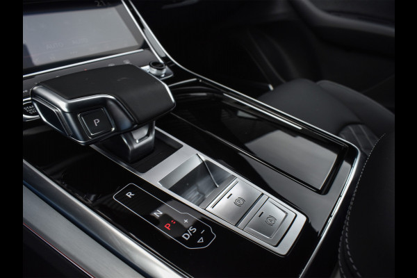 Audi Q8 55TFSI e QUATTRO PRO LINE S COMPETITION | S-SEATS | 24 INCH | PANORAMADAK | 4 WIEL BESTURING | B&O SOUND | HEAD-UP | LUCHTVERING