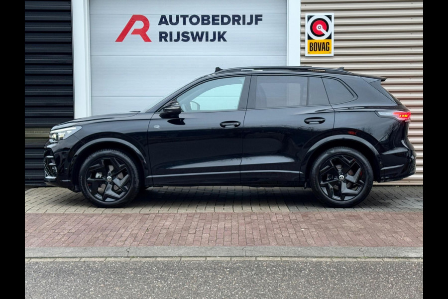 Volkswagen Tiguan 1.5 eTSI R-Line Pano/H&K/Camera/Dodehoek