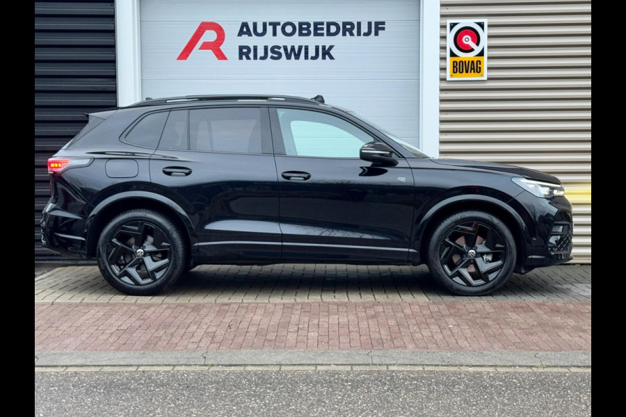 Volkswagen Tiguan 1.5 eTSI R-Line Pano/H&K/Camera/Dodehoek