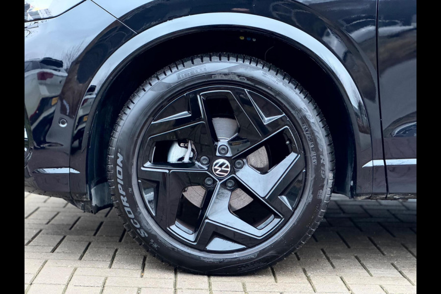 Volkswagen Tiguan 1.5 eTSI R-Line Pano/H&K/Camera/Dodehoek