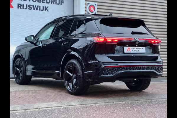 Volkswagen Tiguan 1.5 eTSI R-Line Pano/H&K/Camera/Dodehoek