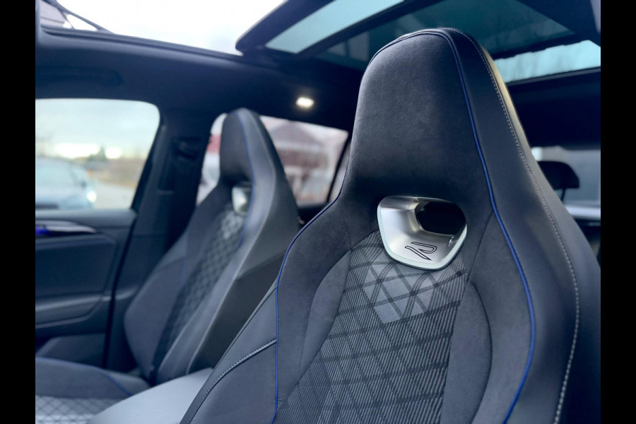 Volkswagen Tiguan 1.5 eTSI R-Line Pano/H&K/Camera/Dodehoek