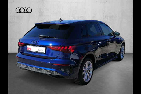 Audi A3 Sportback 45 TFSI e S-LINE ** LED, VIRTUAL, PANORAMA, ACC, SPOORASS, CAMERA ** 1e EIG - Slechts 18.500 km. ** ** INFORMEER OOK NAAR ONZE AANTREKKELIJKE FINANCIAL-LEASE TARIEVEN **