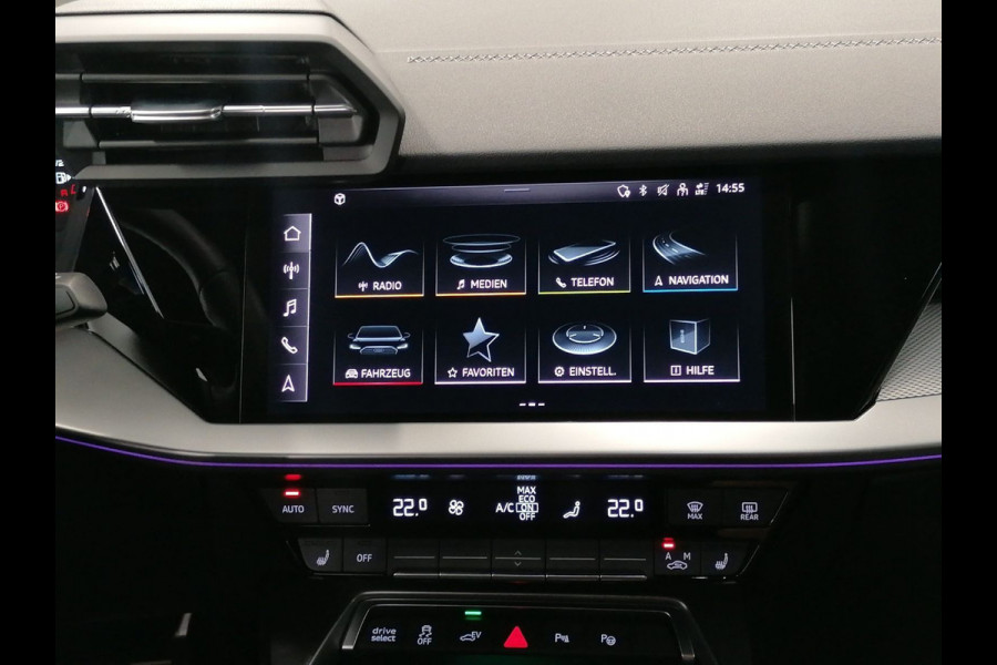 Audi A3 Sportback 45 TFSI e S-LINE ** LED, VIRTUAL, PANORAMA, ACC, SPOORASS, CAMERA ** 1e EIG - Slechts 18.500 km. ** ** INFORMEER OOK NAAR ONZE AANTREKKELIJKE FINANCIAL-LEASE TARIEVEN **