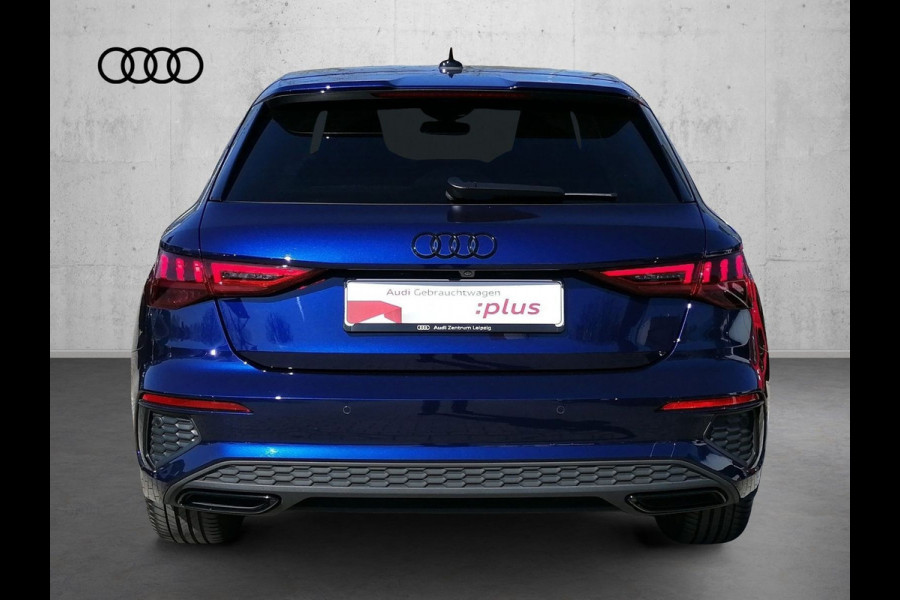 Audi A3 Sportback 45 TFSI e S-LINE ** LED, VIRTUAL, PANORAMA, ACC, SPOORASS, CAMERA ** 1e EIG - Slechts 18.500 km. ** ** INFORMEER OOK NAAR ONZE AANTREKKELIJKE FINANCIAL-LEASE TARIEVEN **
