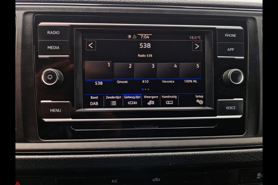 Volkswagen Crafter 35 2.0 TDI L4H3 - 140 Pk - Euro 6 - ParkeerCamera - Airco - AppleCarplay AndroidAuto