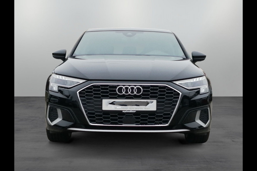 Audi A3 Sportback 40 TFSI e S-LINE ** LED, VIRTUAL, PANORAMA, ACC, 18-inch LMV, SPIEGELPACK ** 1e Eig - Slechts 25.500 km. ** ** INFORMEER OOK NAAR ONZE AANTREKKELIJKE FINANCIAL-LEASE TARIEVEN **