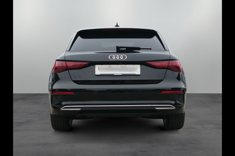 Audi A3 Sportback 40 TFSI e S-LINE ** LED, VIRTUAL, PANORAMA, ACC, 18-inch LMV, SPIEGELPACK ** 1e Eig - Slechts 25.500 km. ** ** INFORMEER OOK NAAR ONZE AANTREKKELIJKE FINANCIAL-LEASE TARIEVEN **