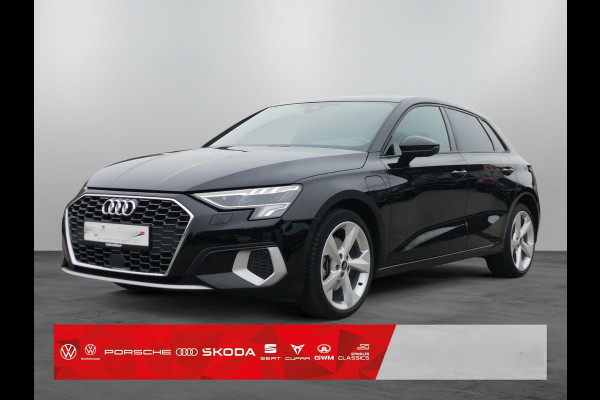 Audi A3 Sportback 40 TFSI e S-LINE ** LED, VIRTUAL, PANORAMA, ACC, 18-inch LMV, SPIEGELPACK ** 1e Eig - Slechts 25.500 km. ** ** INFORMEER OOK NAAR ONZE AANTREKKELIJKE FINANCIAL-LEASE TARIEVEN **