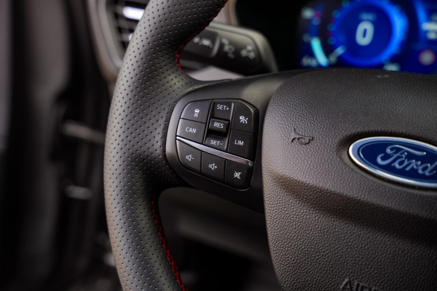 Ford Focus 1.0 EcoBoost Hybrid ST Line Camera Cruise Navigatie DAB+ Keyless