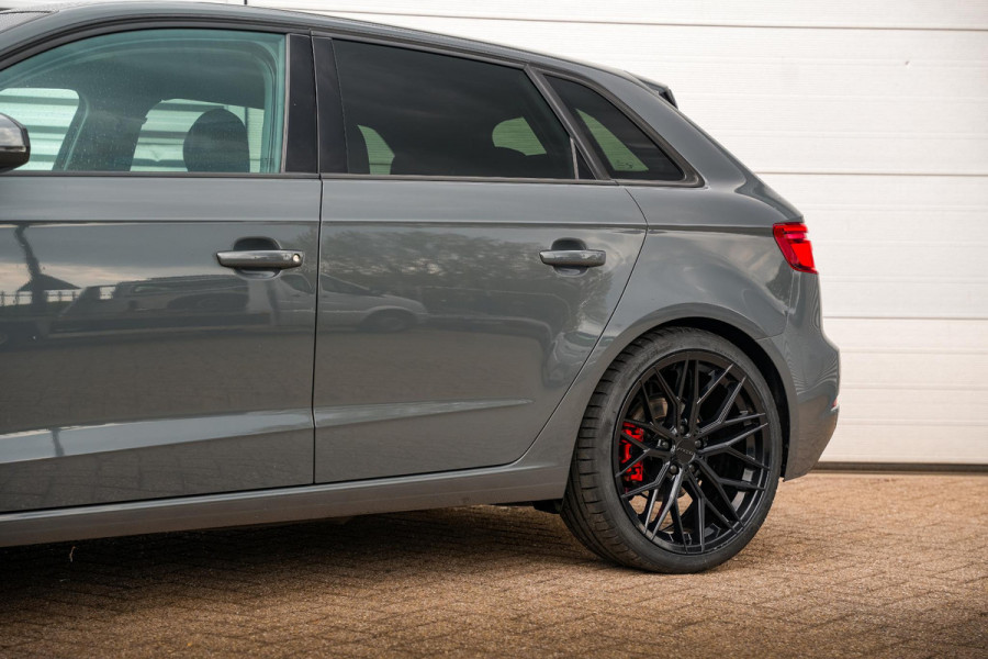 Audi A3 Sportback 35 TFSI CoD Advance Sport S Line Virtual Dash ACC 19" LMV Stoelverw. Clima