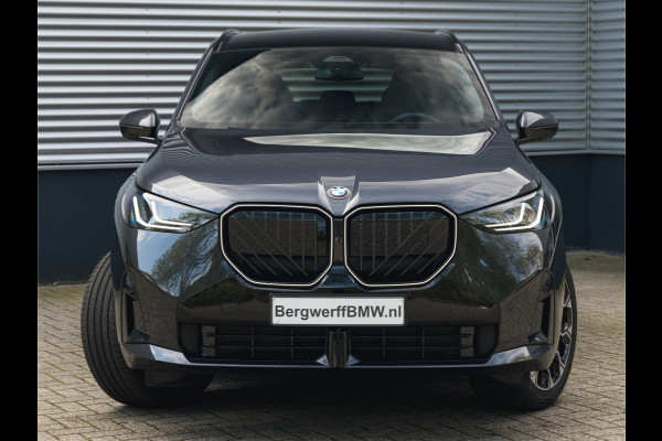 BMW X3 xDrive30e M-Sport Pro - Pano - Trekhaak - Driving Ass Plus - Harman Kardon