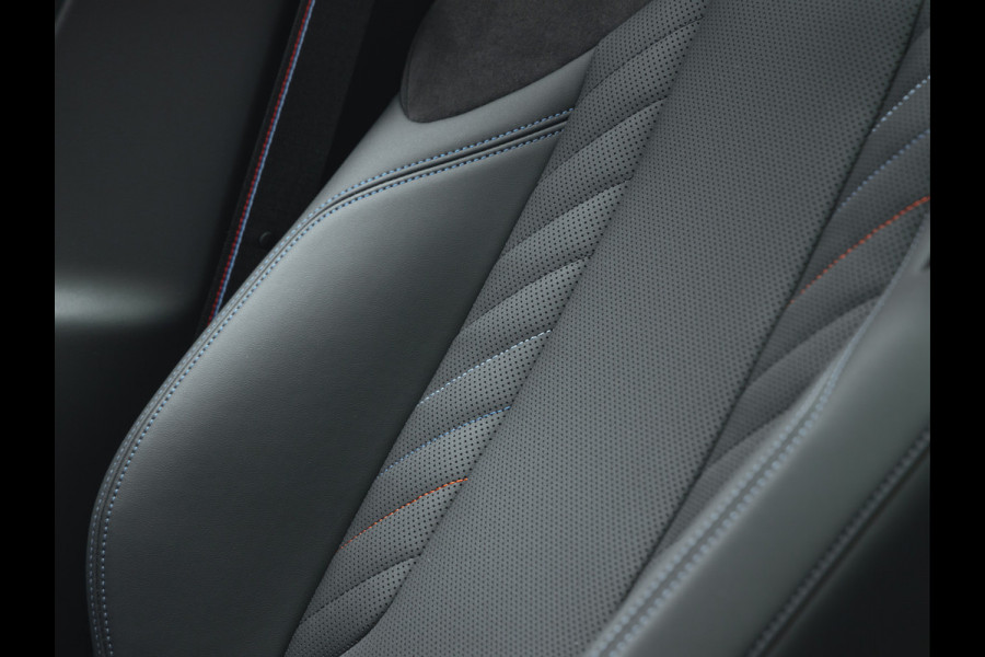 BMW X3 xDrive30e M-Sport Pro - Pano - Trekhaak - Driving Ass Plus - Harman Kardon