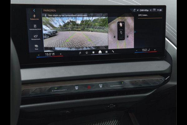 BMW X3 xDrive30e M-Sport Pro - Pano - Trekhaak - Driving Ass Plus - Harman Kardon